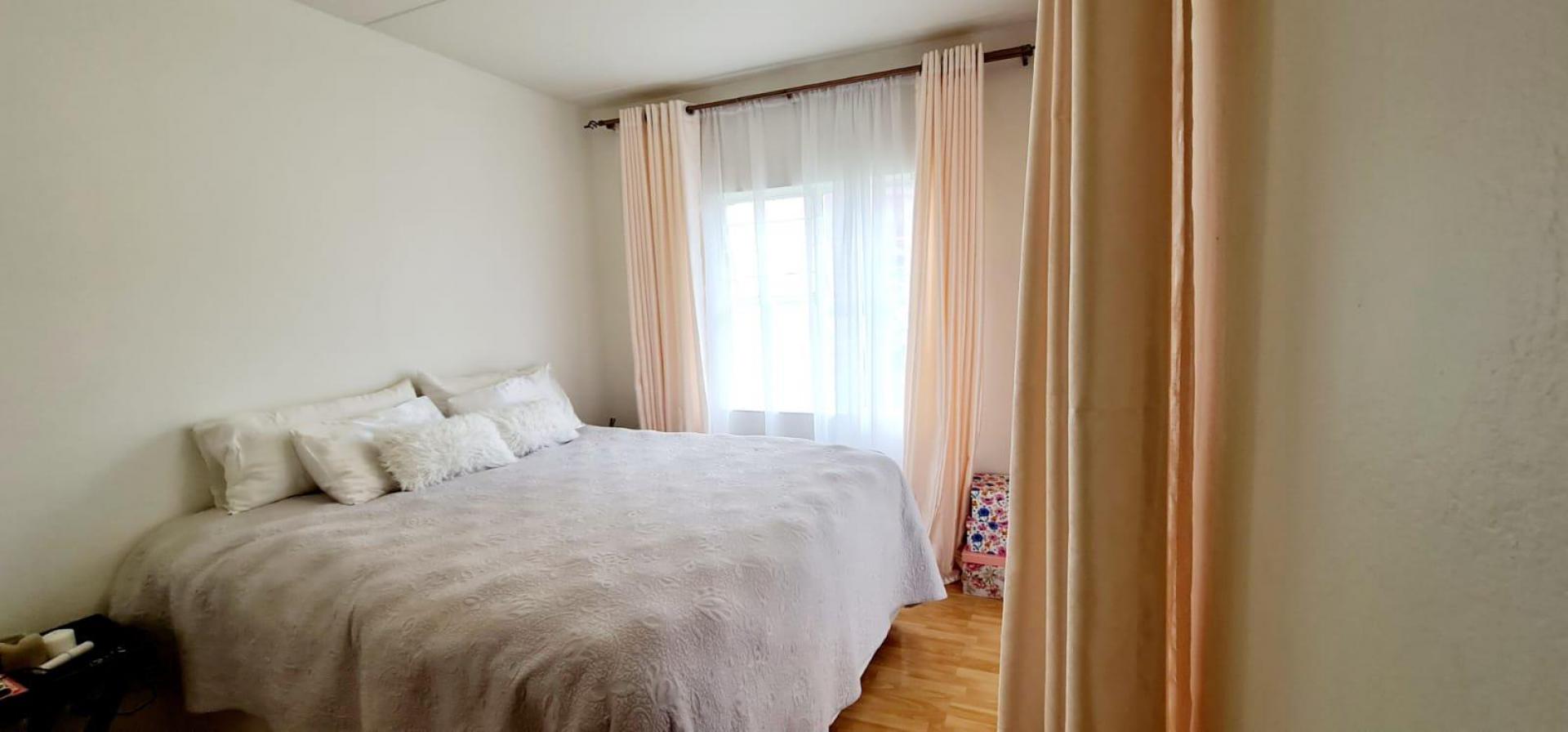  of property in Sundowner