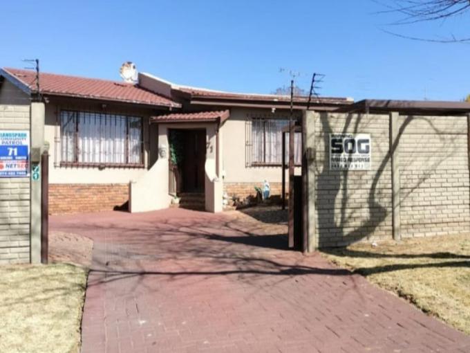4 Bedroom House for Sale For Sale in Elandspark - MR691874