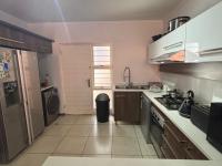  of property in Glenvista