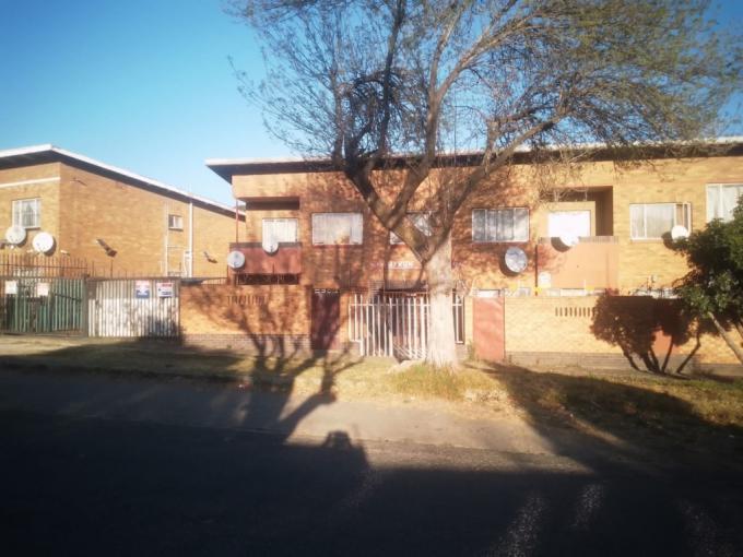1 Bedroom Apartment for Sale For Sale in Rosettenville - MR691907
