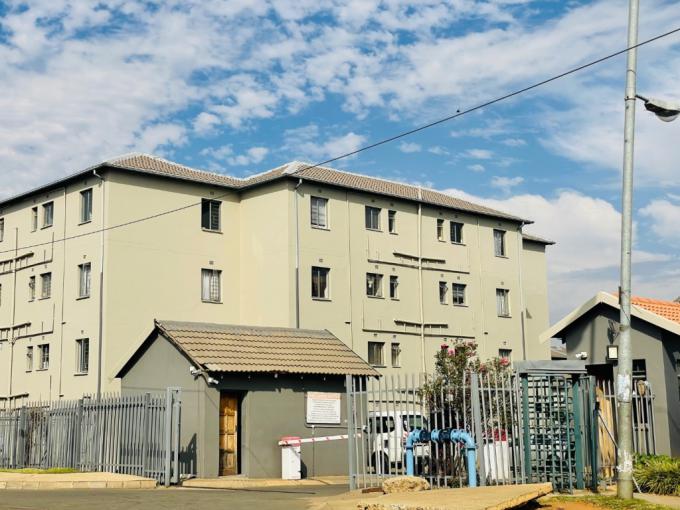 3 Bedroom Apartment for Sale For Sale in Jabulani - MR691913