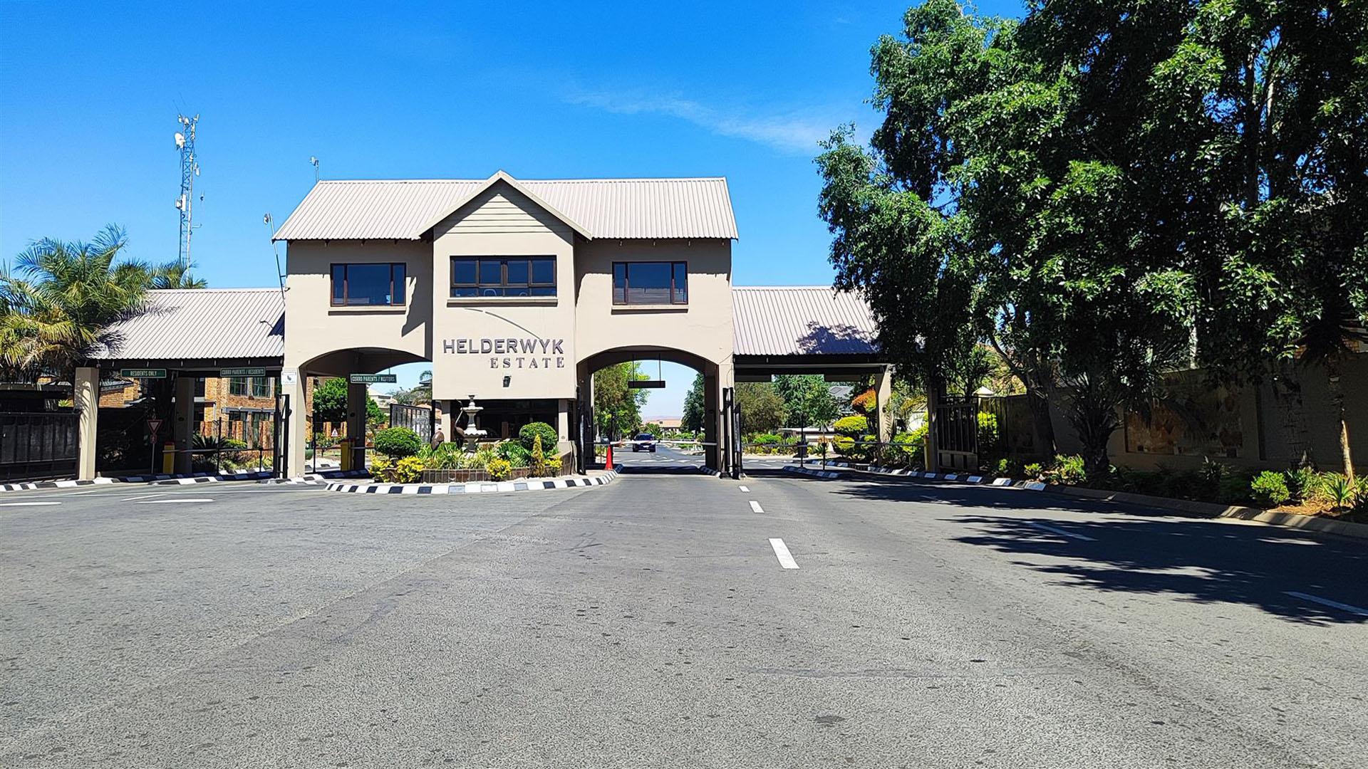 Front View of property in Helderwyk Estate