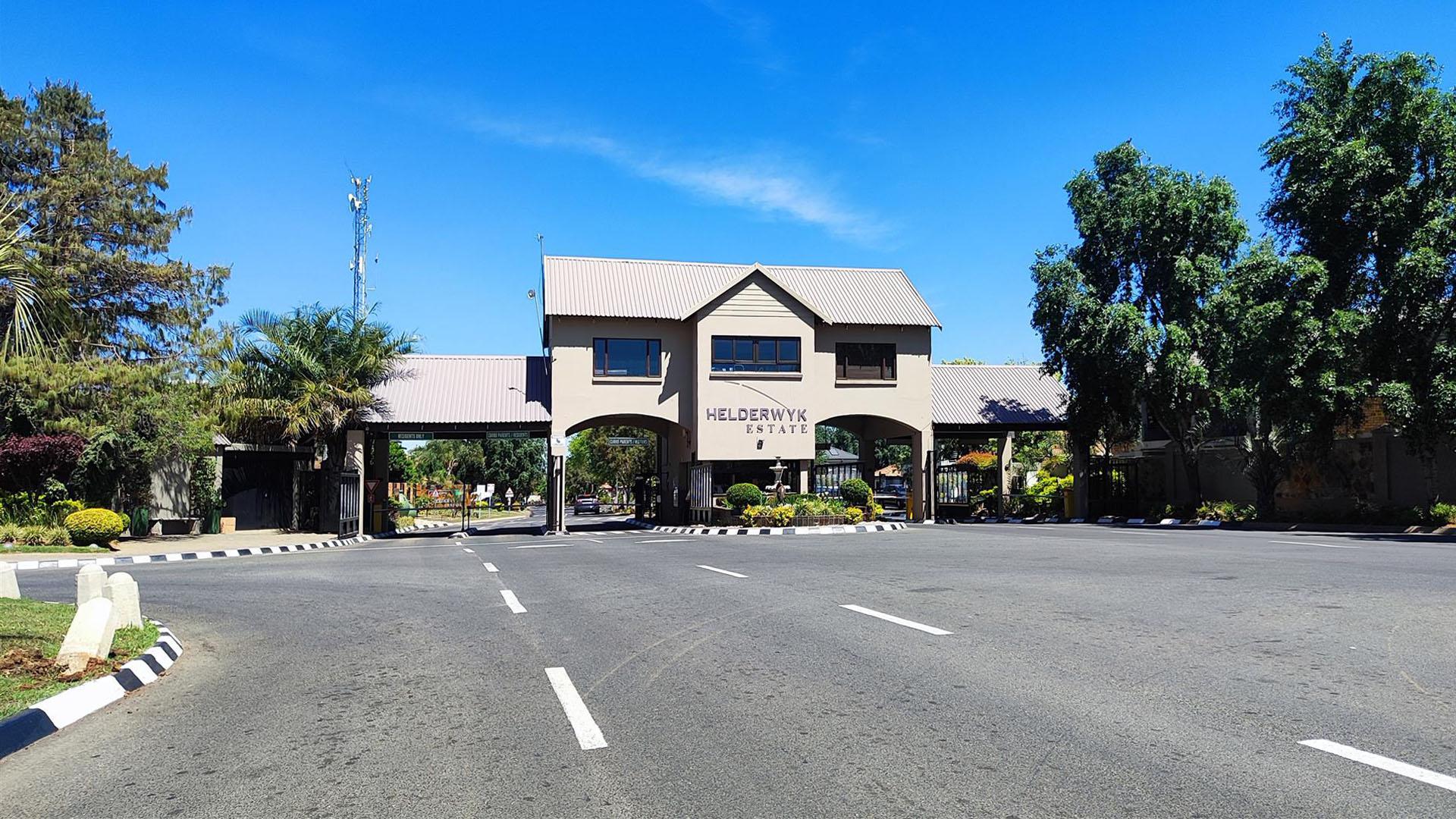 Front View of property in Helderwyk Estate