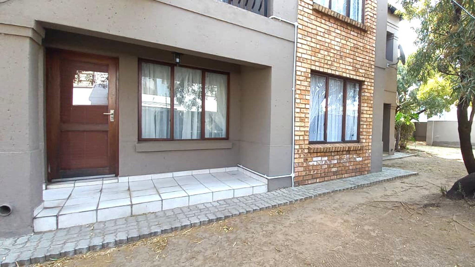 Front View of property in Helderwyk Estate