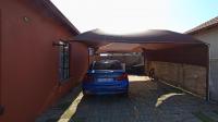 Carport  - 32 square meters of property in Soshanguve East
