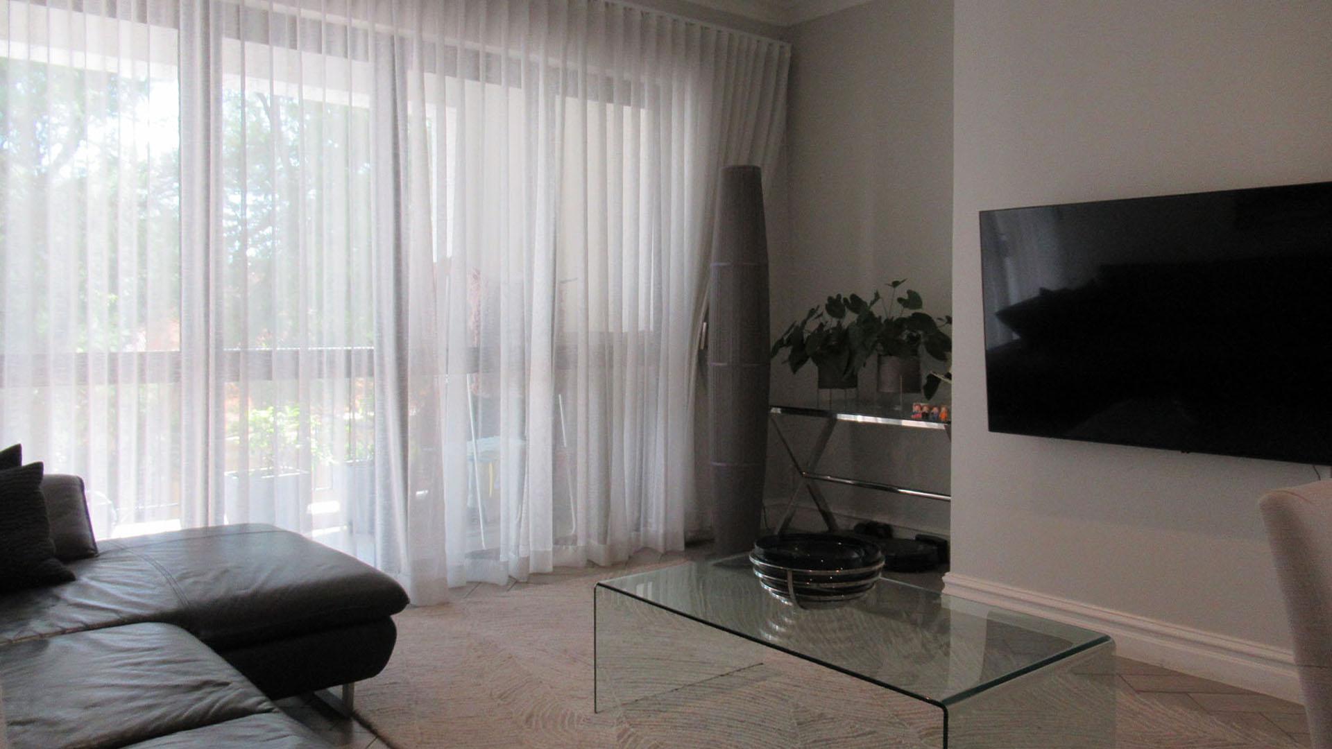 Lounges - 24 square meters of property in Bryanston