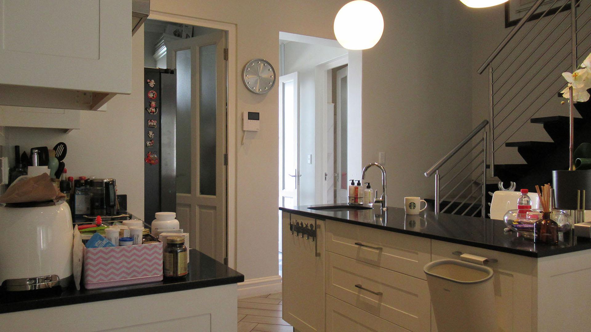 Kitchen - 10 square meters of property in Bryanston