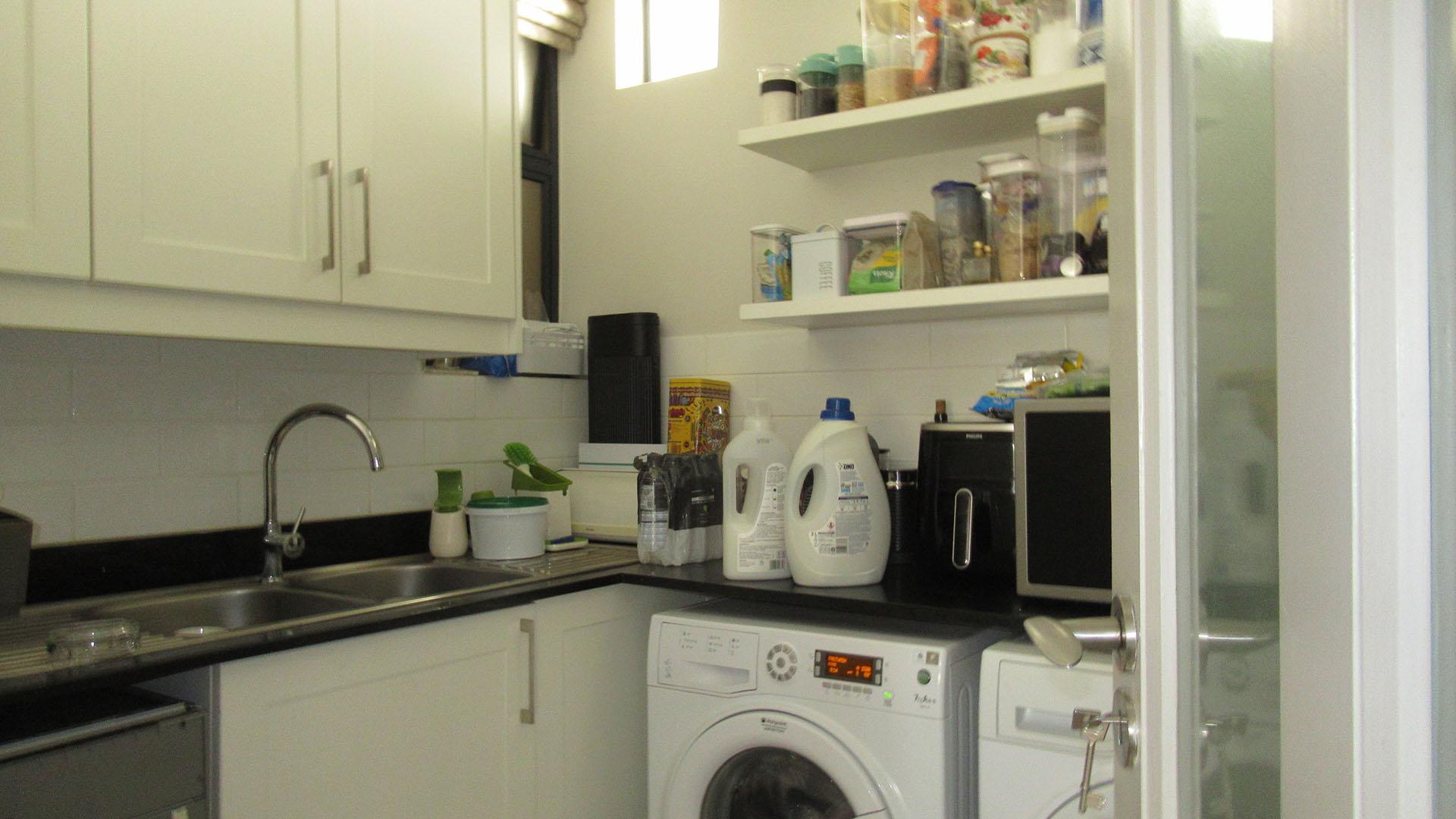 Scullery - 5 square meters of property in Bryanston