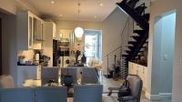 Dining Room of property in Bryanston