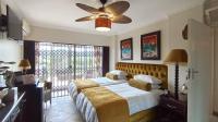 Main Bedroom - 19 square meters of property in Umhlanga Rocks