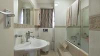 Bathroom 1 - 5 square meters of property in Umhlanga Rocks