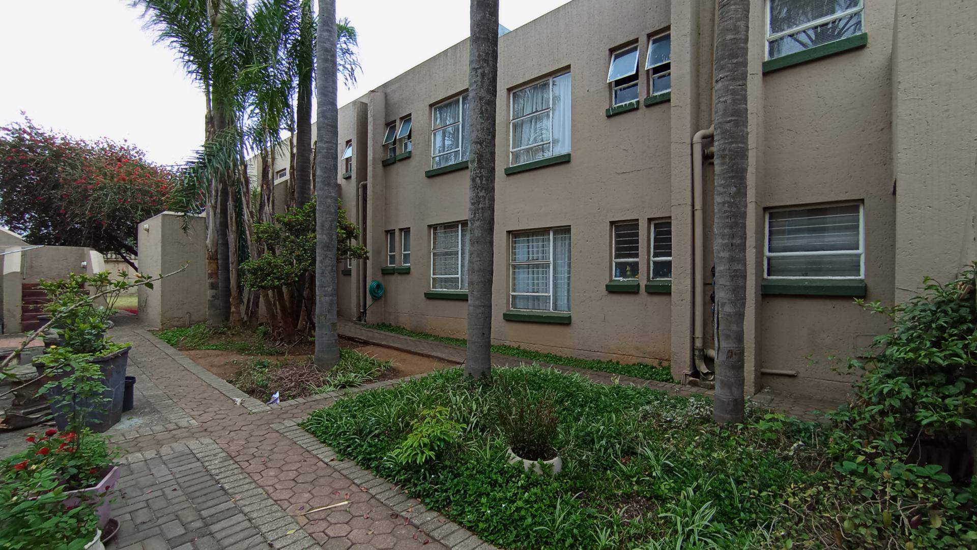 Front View of property in Groblerpark