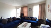Lounges - 21 square meters of property in Groblerpark