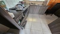 Kitchen of property in Greenhills