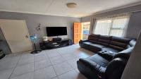 Lounges of property in Greenhills