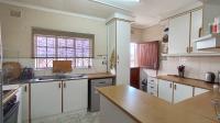 Kitchen - 15 square meters of property in Shallcross 