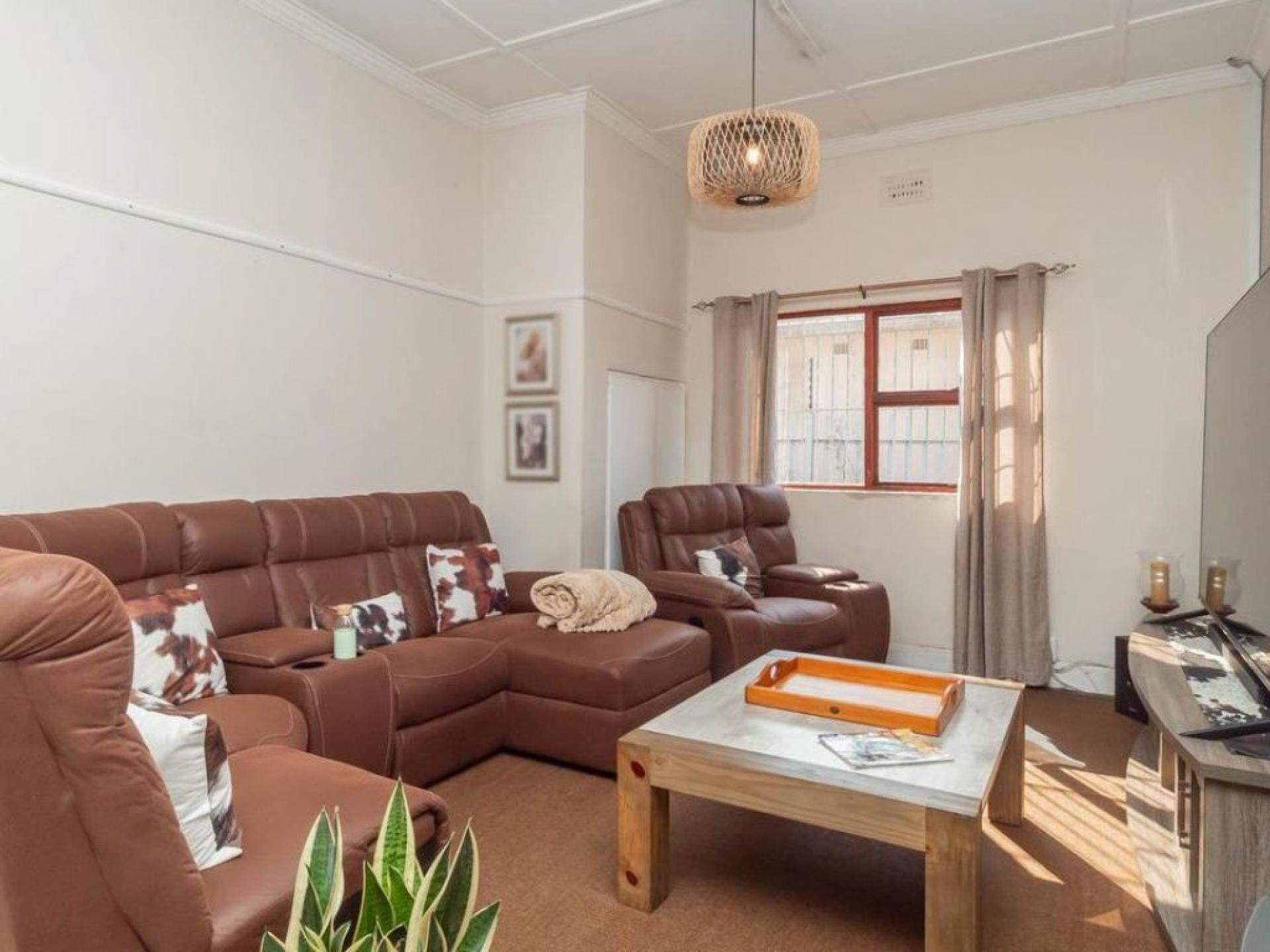  of property in Parow Central