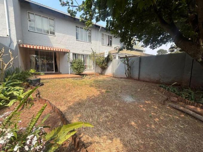 3 Bedroom Simplex for Sale For Sale in Florida North - MR692000