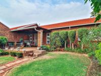 3 Bedroom 2 Bathroom Simplex for Sale for sale in Faerie Glen