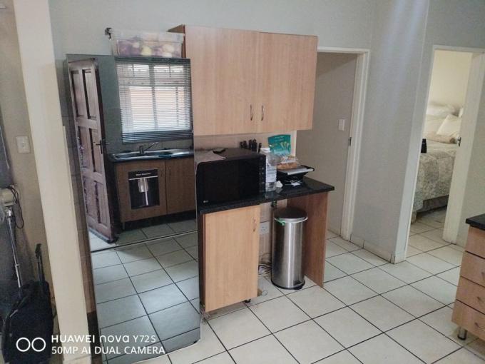 2 Bedroom Apartment for Sale For Sale in Kosmosdal - MR692017