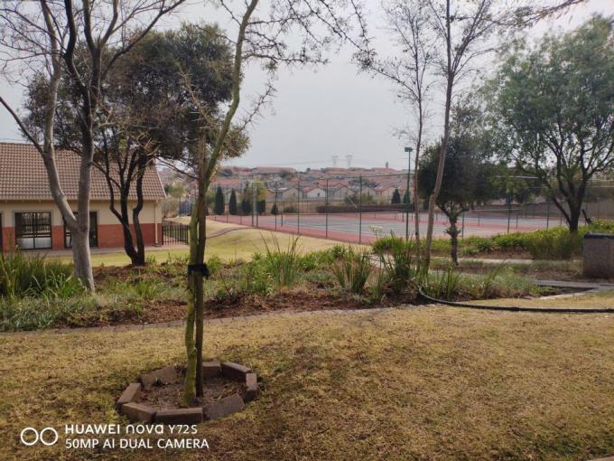 2 Bedroom Apartment for Sale For Sale in Kosmosdal - MR692018