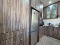  of property in Brackendowns