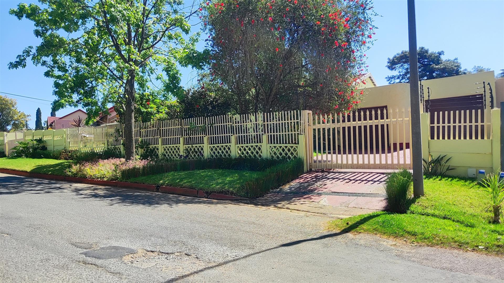 Front View of property in Birch Acres
