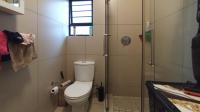 Bathroom 1 - 5 square meters of property in Erand Gardens