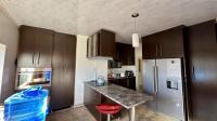 Kitchen of property in Ehrlich Park