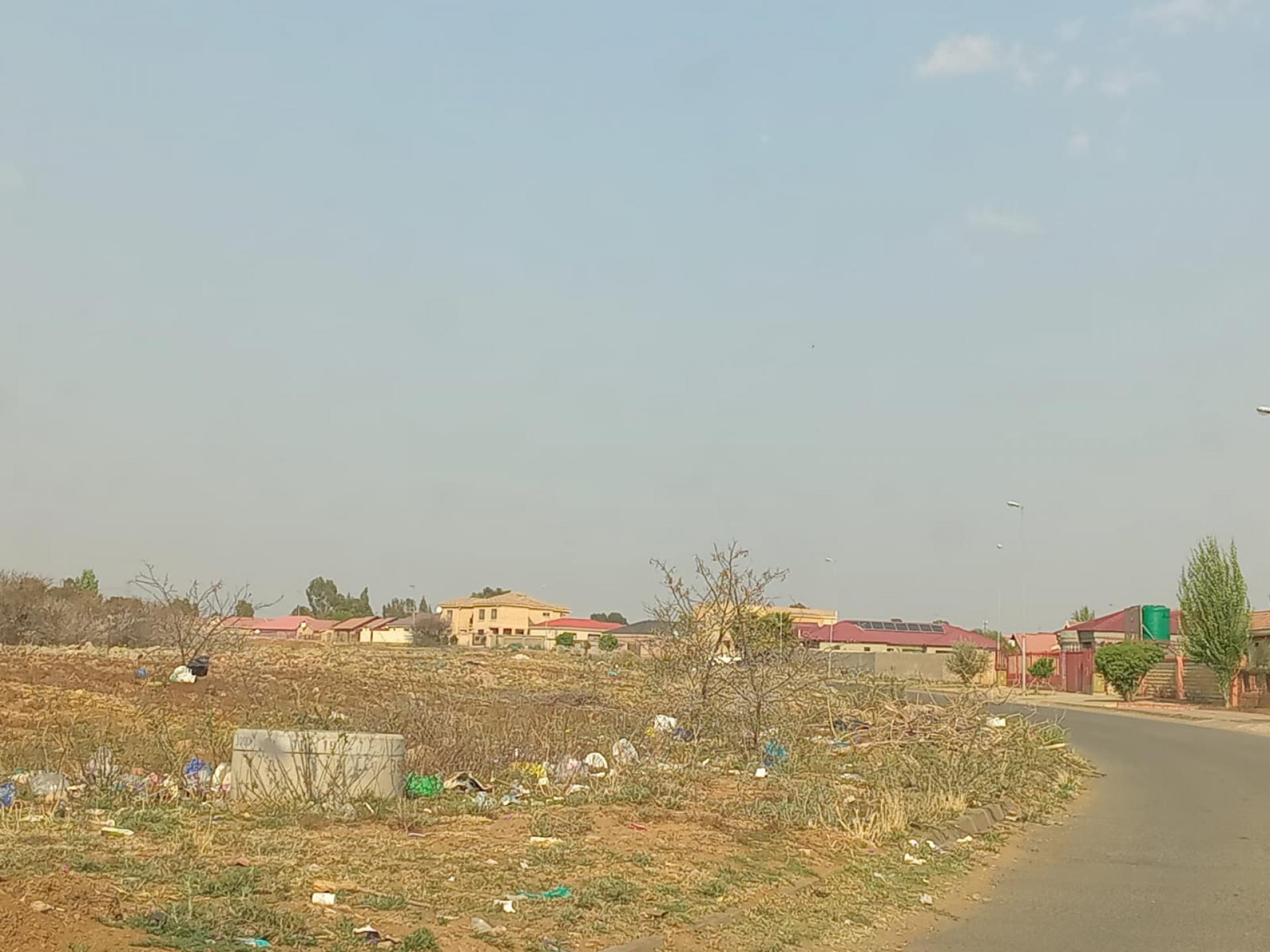  of property in Vista Park