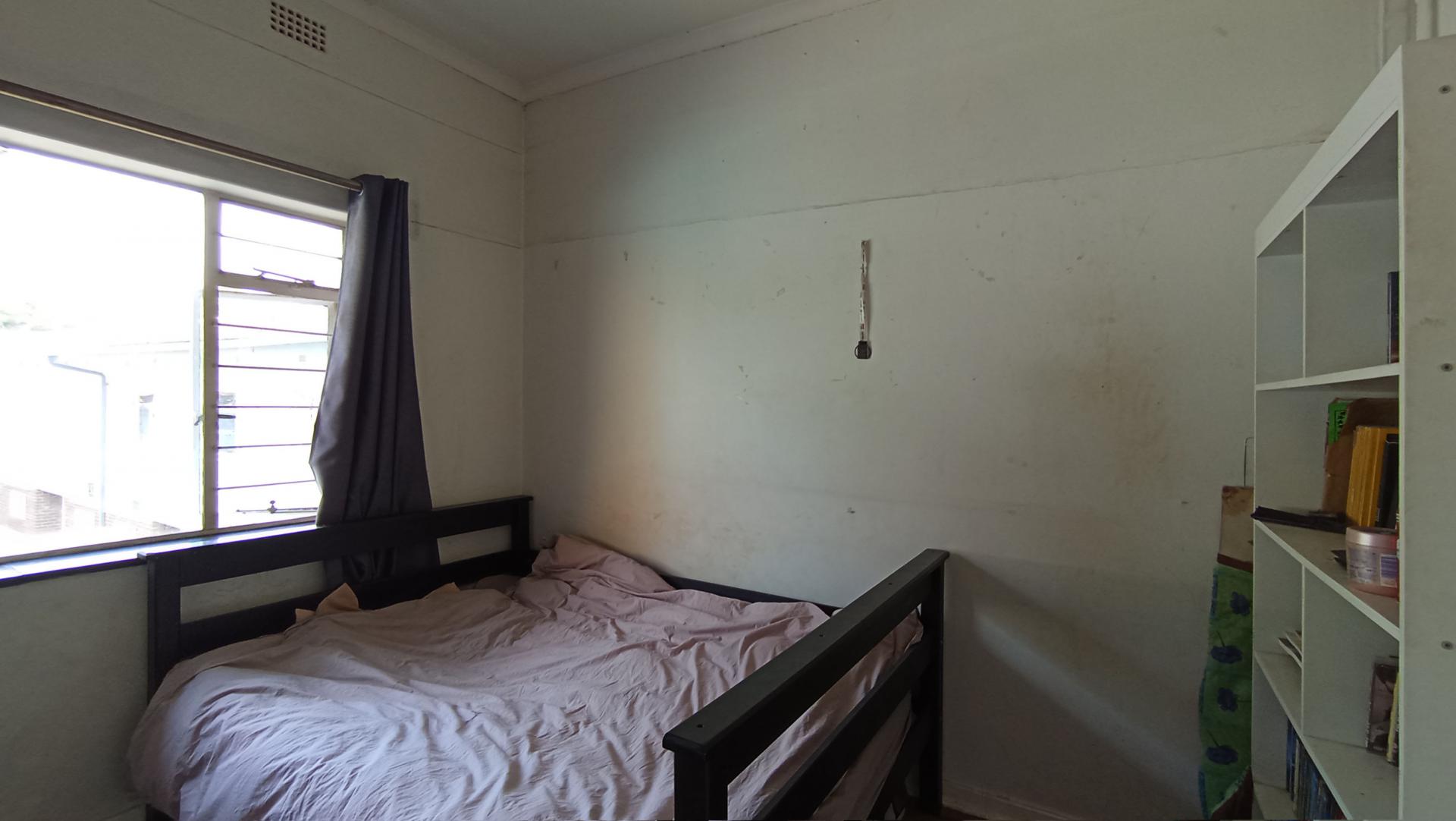 Bed Room 2 - 14 square meters of property in Darrenwood