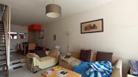Lounges - 14 square meters of property in Darrenwood