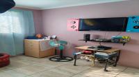 Bed Room 1 of property in Woodlands - CPT