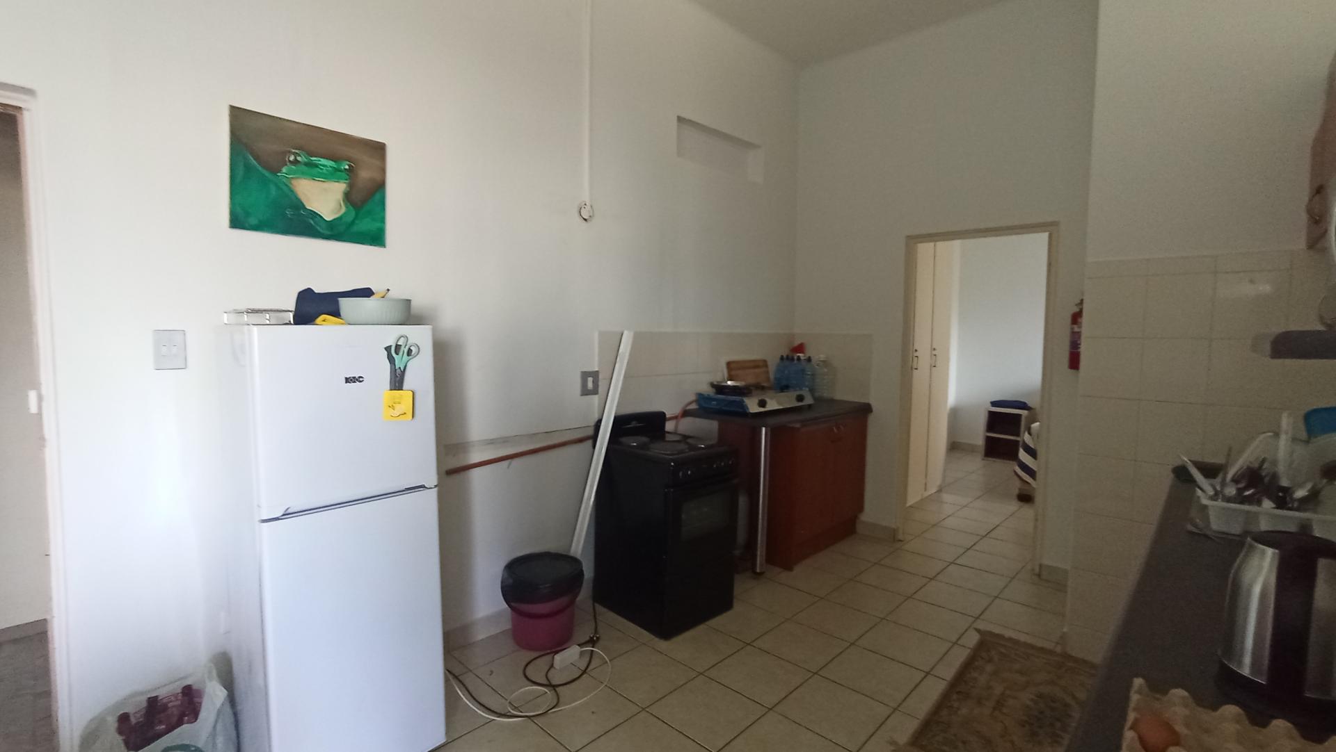 Kitchen - 14 square meters of property in Manaba Beach