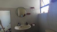 Main Bathroom - 4 square meters of property in Manaba Beach