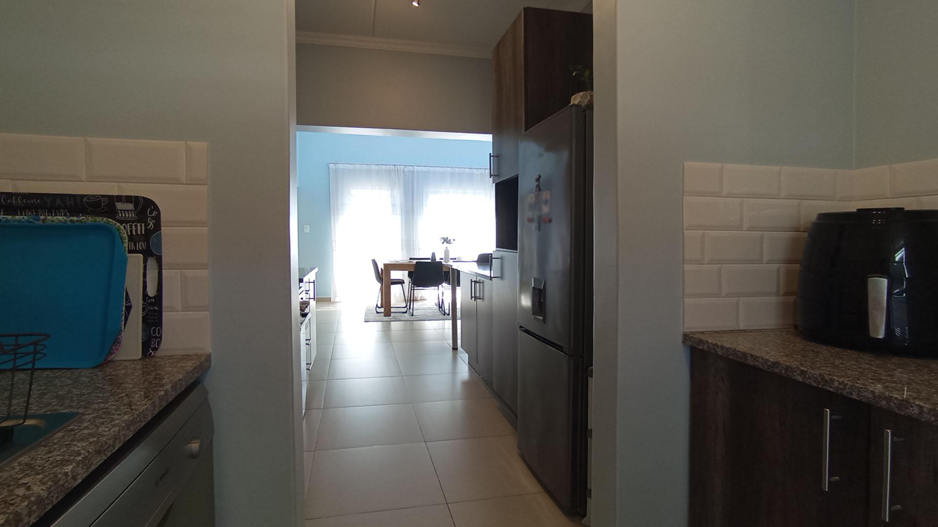 Scullery - 5 square meters of property in Summerset