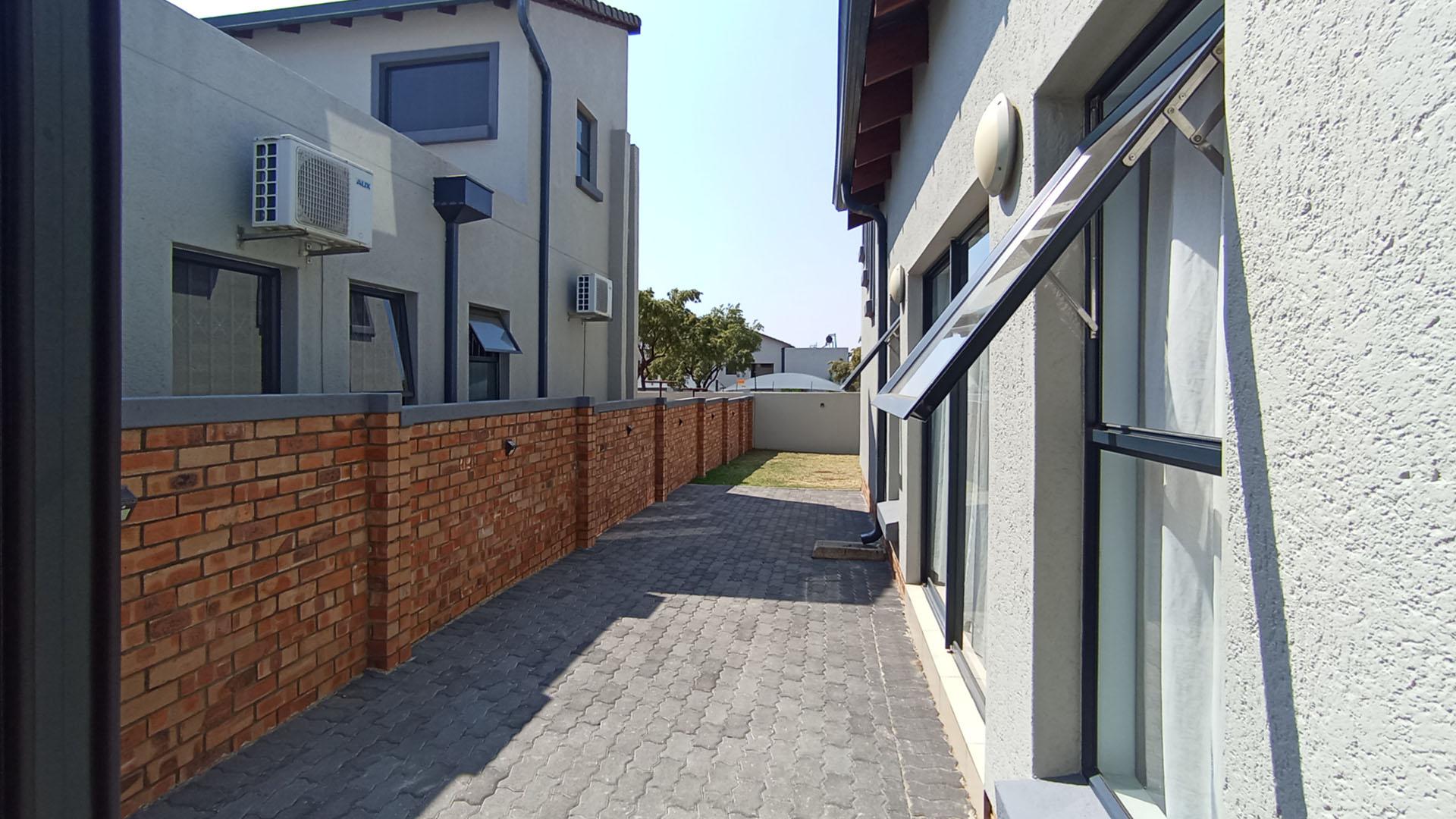 Backyard of property in Summerset