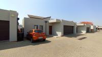 Front View of property in Summerset