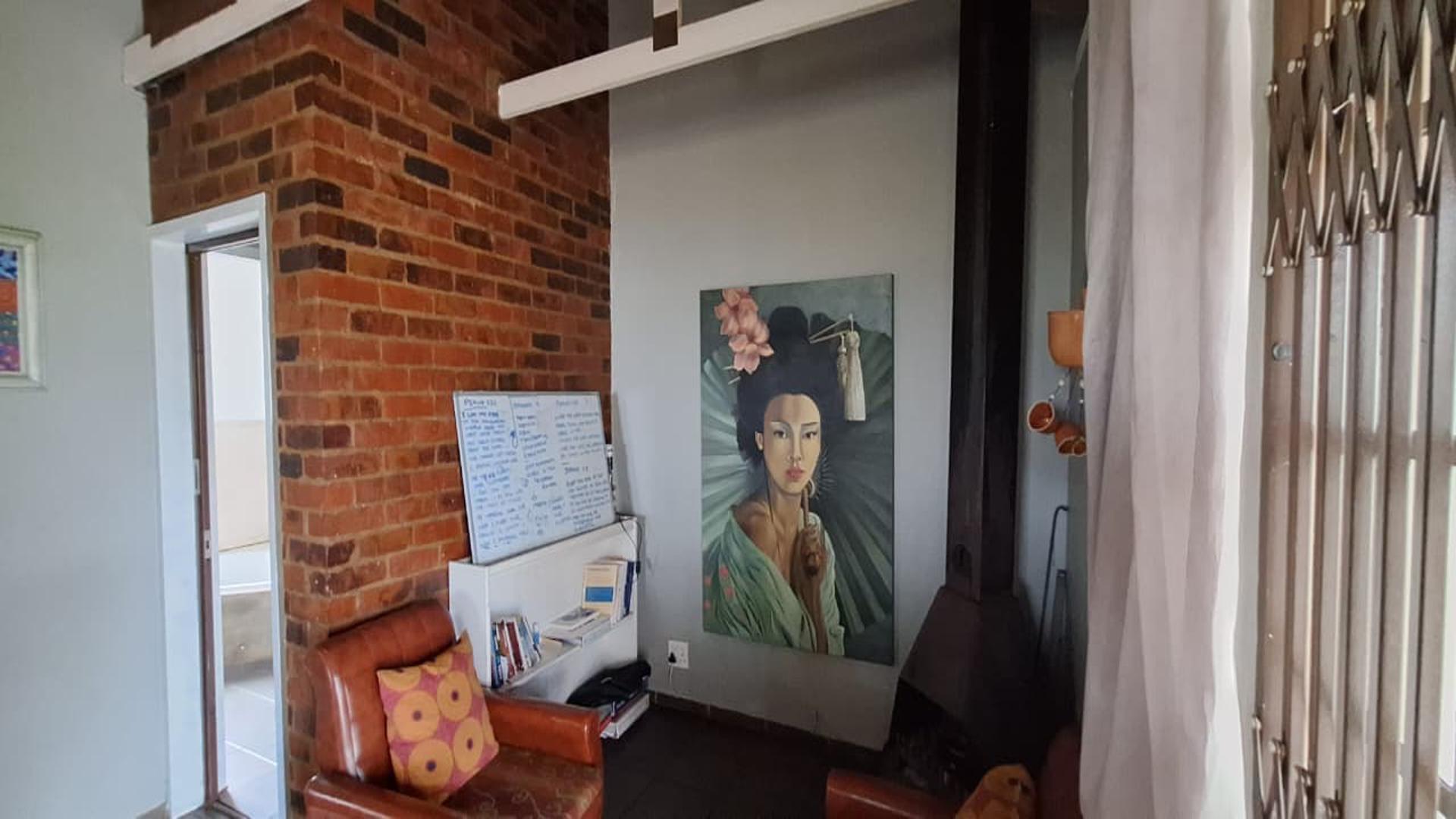 Lounges - 42 square meters of property in Magaliesburg