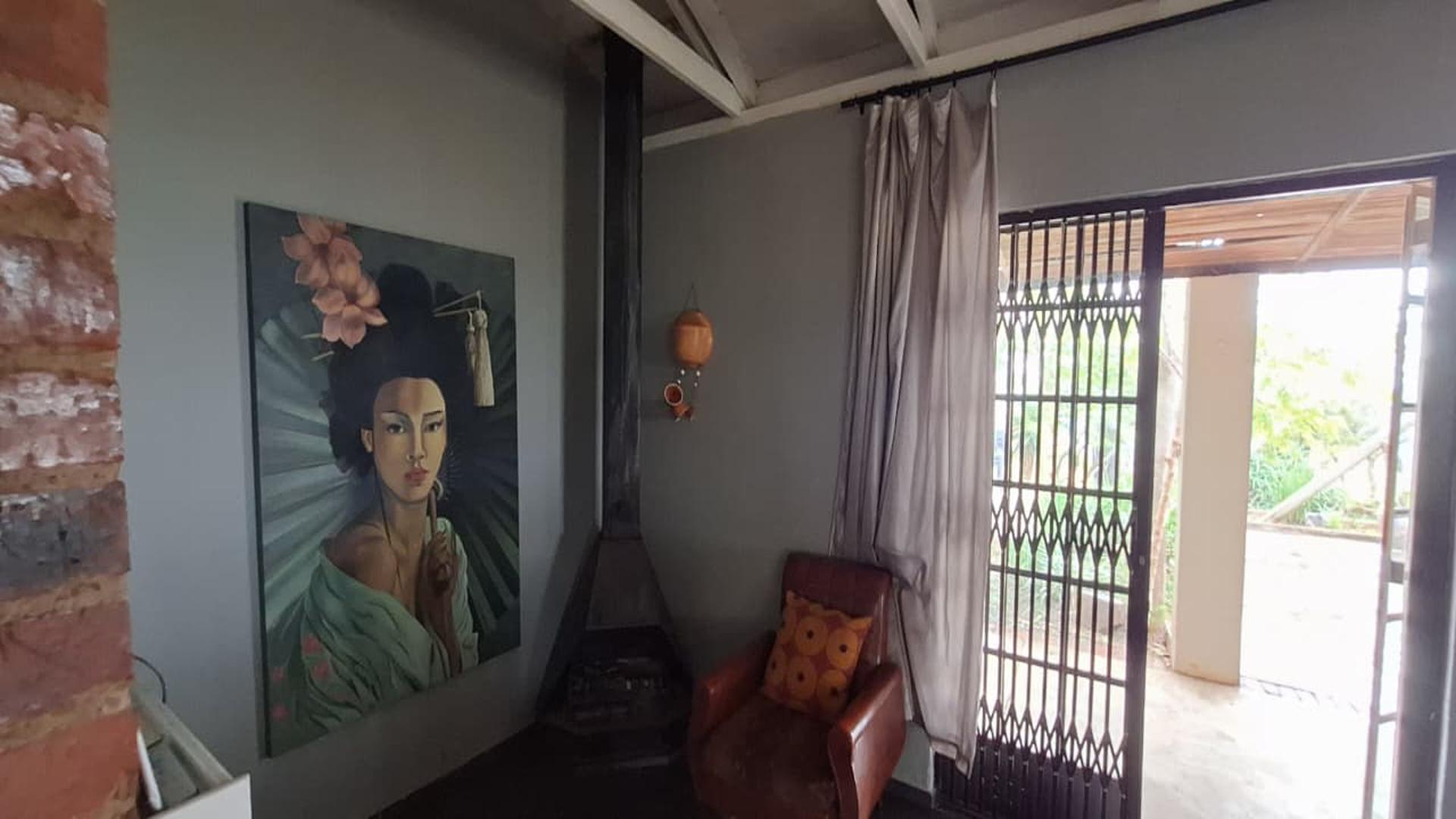 Lounges - 42 square meters of property in Magaliesburg
