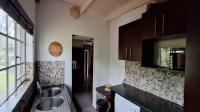 Kitchen - 21 square meters of property in Magaliesburg