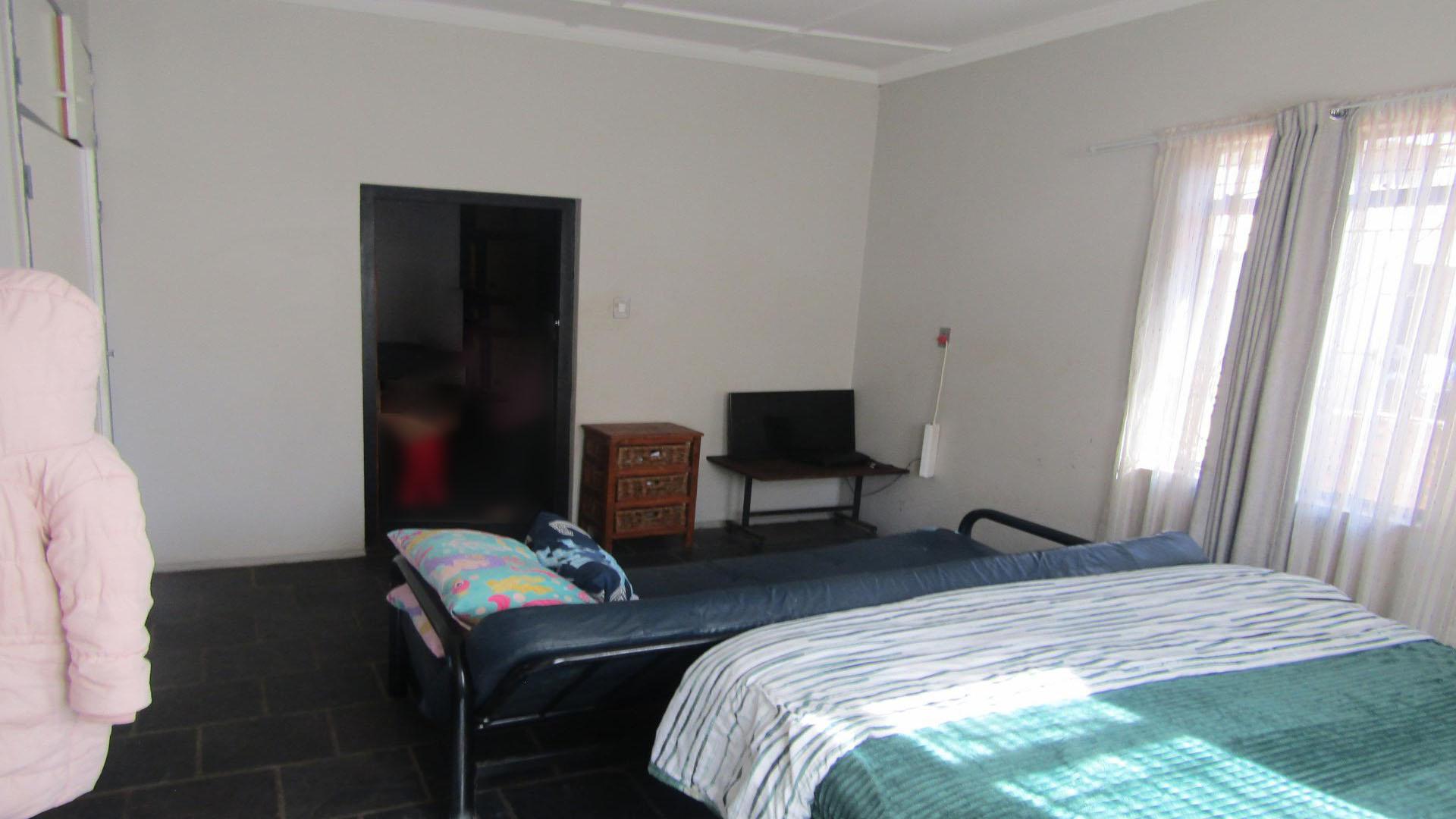 Main Bedroom of property in Thabazimbi