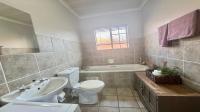 Bathroom 1 of property in Montana