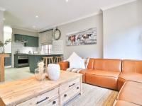 3 Bedroom 2 Bathroom Simplex for Sale for sale in Olympus