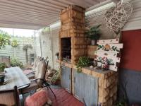  of property in Queensburgh