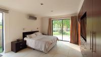 Main Bedroom - 22 square meters of property in Fourways