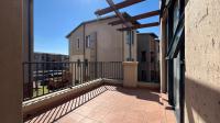 Balcony - 18 square meters of property in Wilgeheuwel 