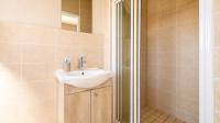 Bathroom 1 - 5 square meters of property in Wilgeheuwel 