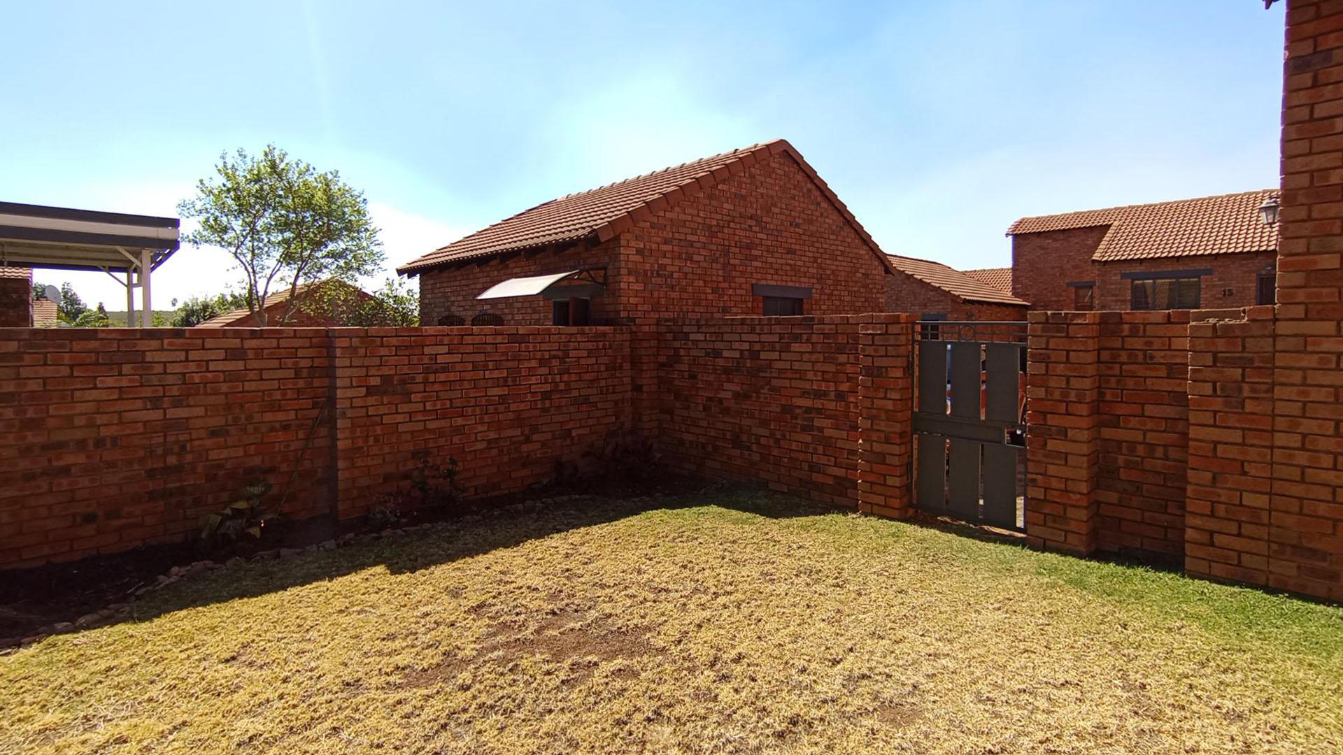 Backyard of property in Mooikloof Ridge