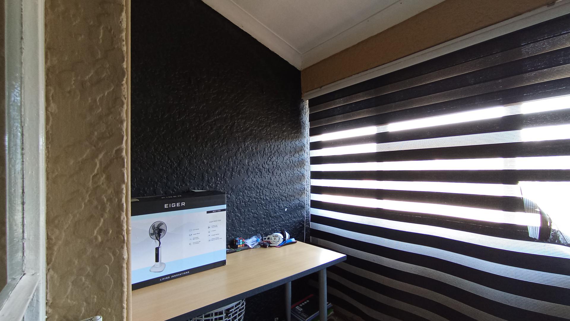 Spaces - 195 square meters of property in Florida North